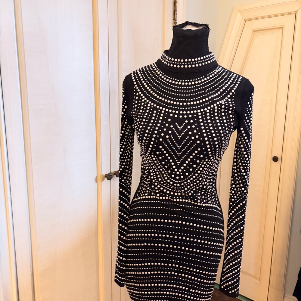 Pearl black dress